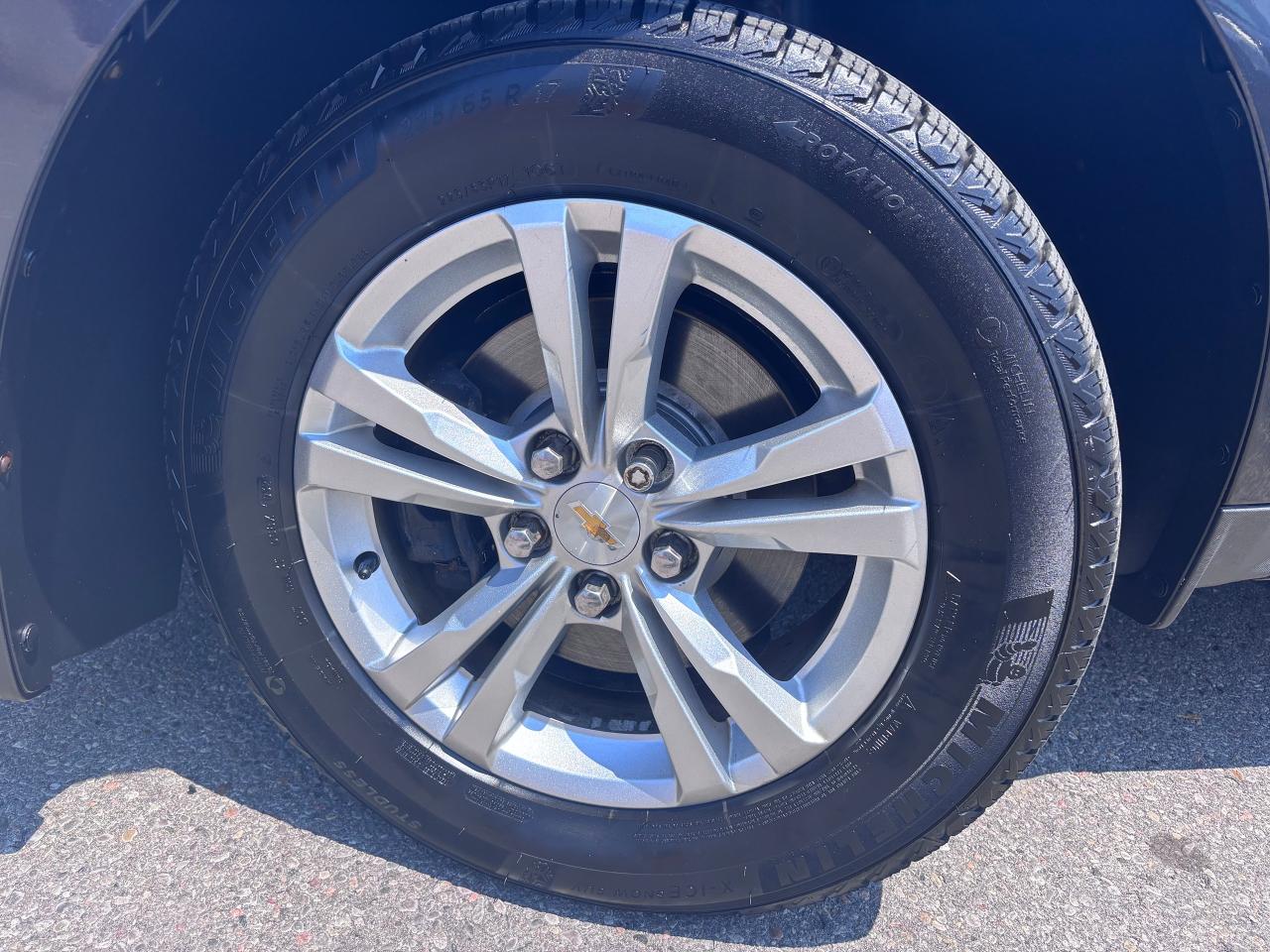 2015 Chevrolet Equinox 6CYL AWD LT - Photo #2