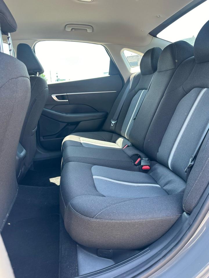 2022 Hyundai Sonata PREFERRED - Photo #9