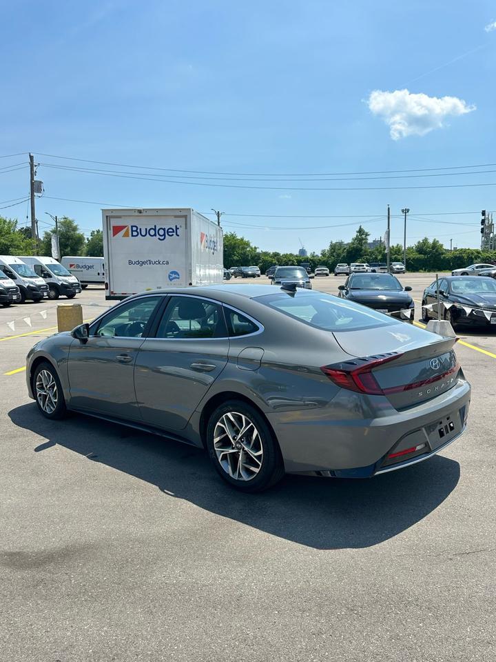 2022 Hyundai Sonata PREFERRED Photo