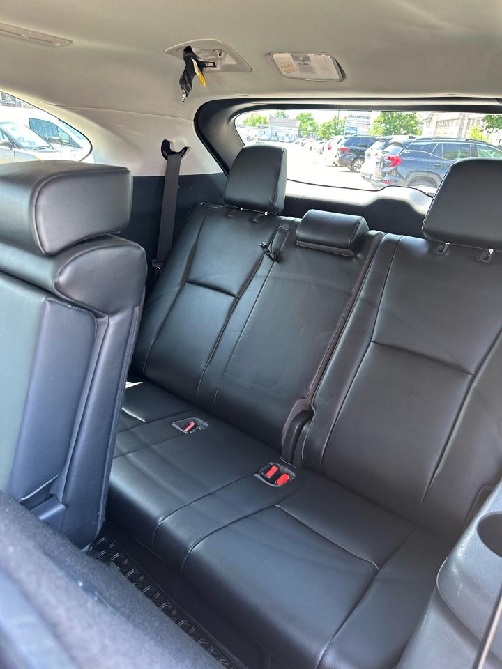 2021 Toyota Highlander XLE - Photo #12