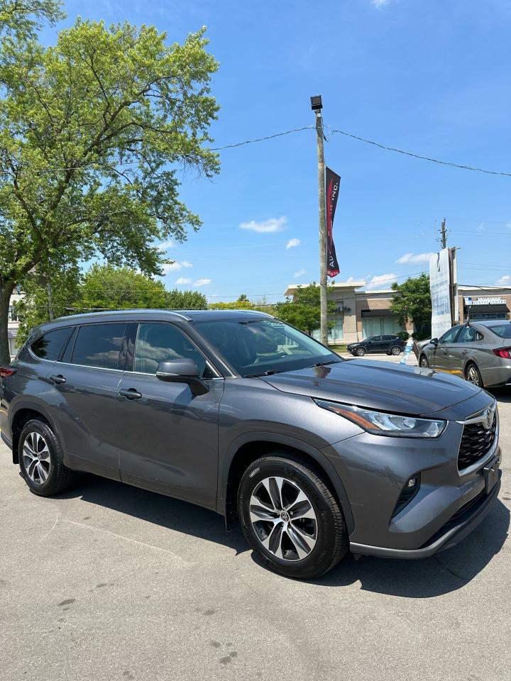 2021 Toyota Highlander XLE - Photo #7