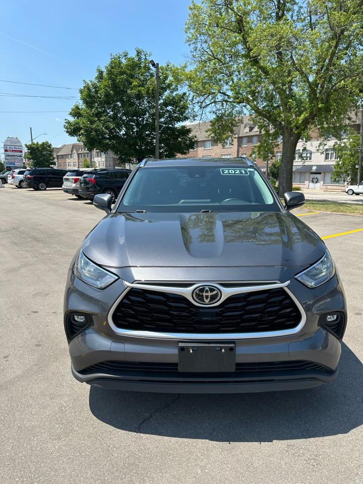 2021 Toyota Highlander XLE - Photo #8