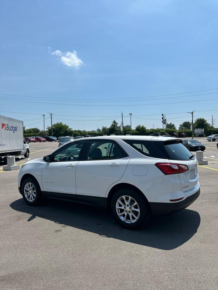 2020 Chevrolet Equinox LS - Photo #3