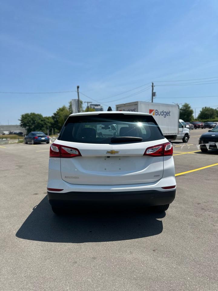 2020 Chevrolet Equinox LS - Photo #4