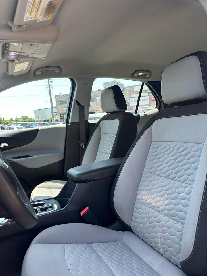 2020 Chevrolet Equinox LS Photo