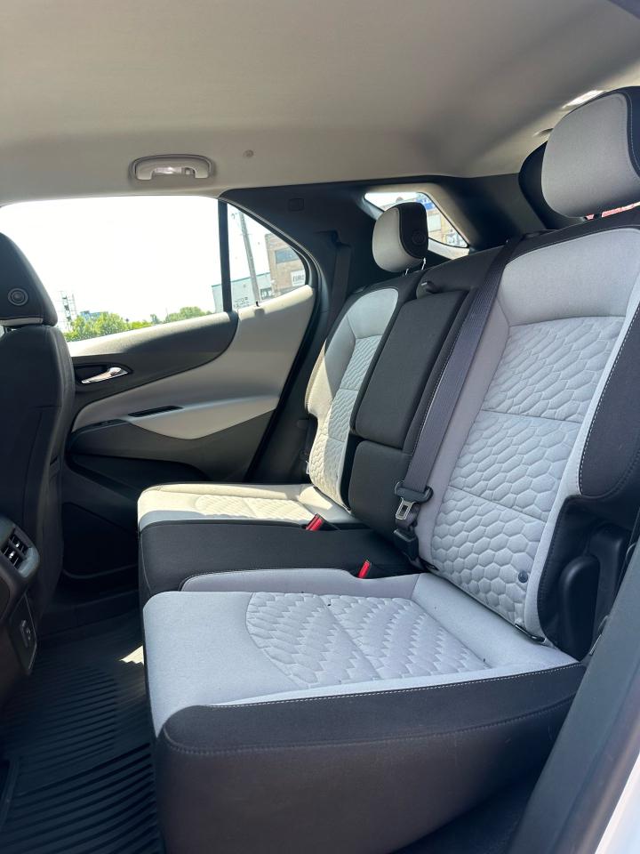2020 Chevrolet Equinox LS - Photo #10
