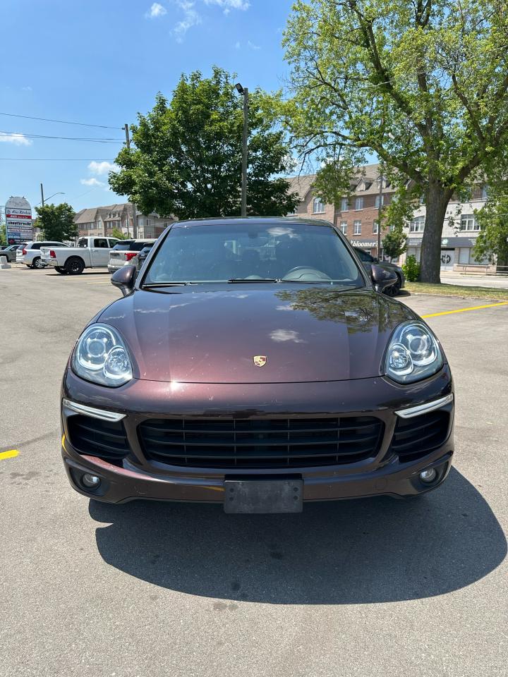 2016 Porsche Cayenne  - Photo #9