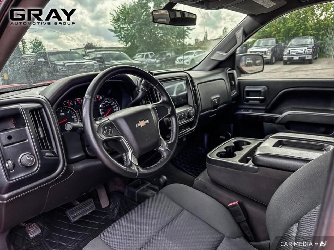 2018 Chevrolet Silverado 1500 5.3L V8/Crew/6.6 Box - Accident Free Low Mileage - Photo #9