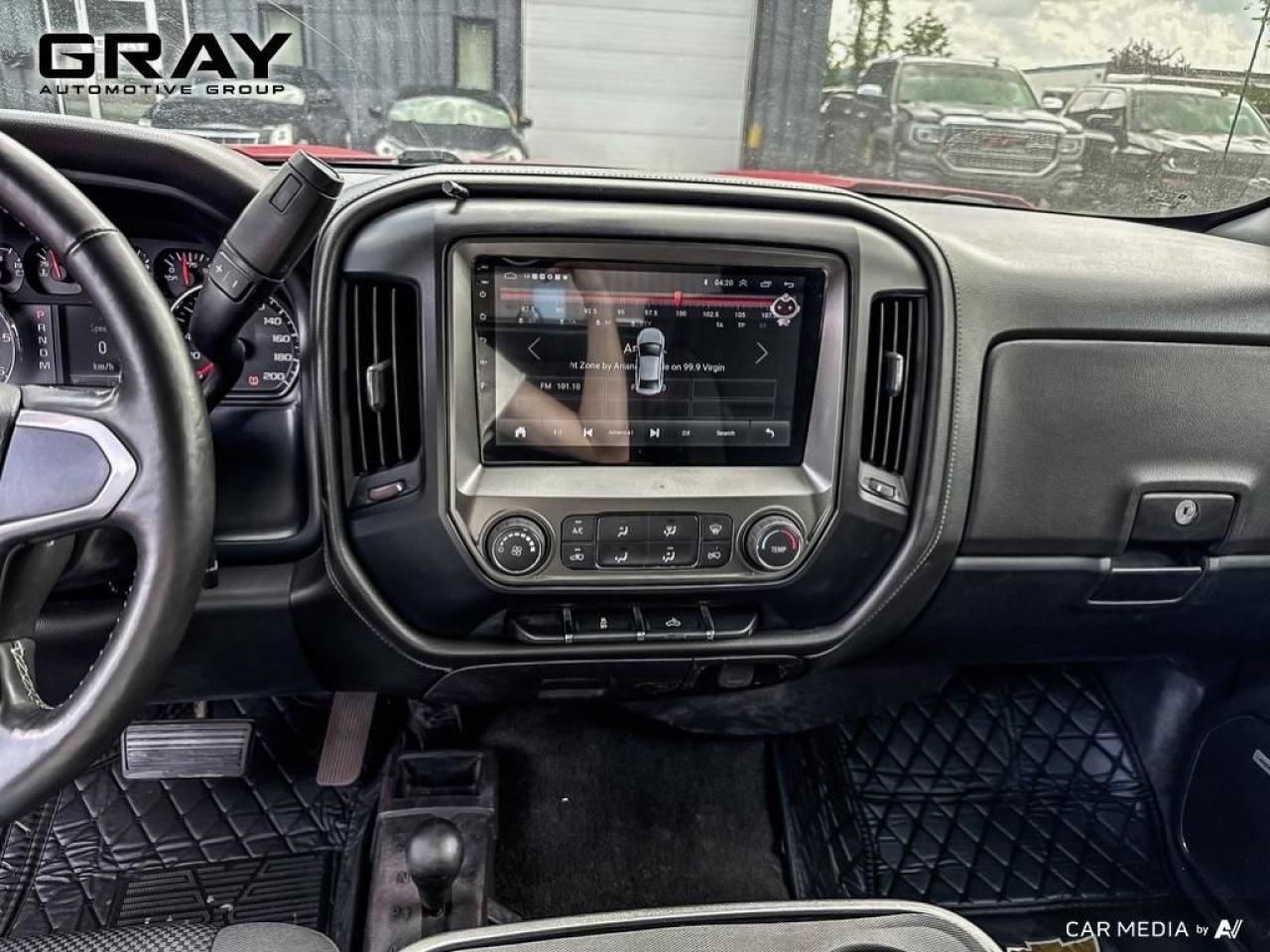 2018 Chevrolet Silverado 1500 5.3L V8/Crew/6.6 Box - Accident Free Low Mileage - Photo #12