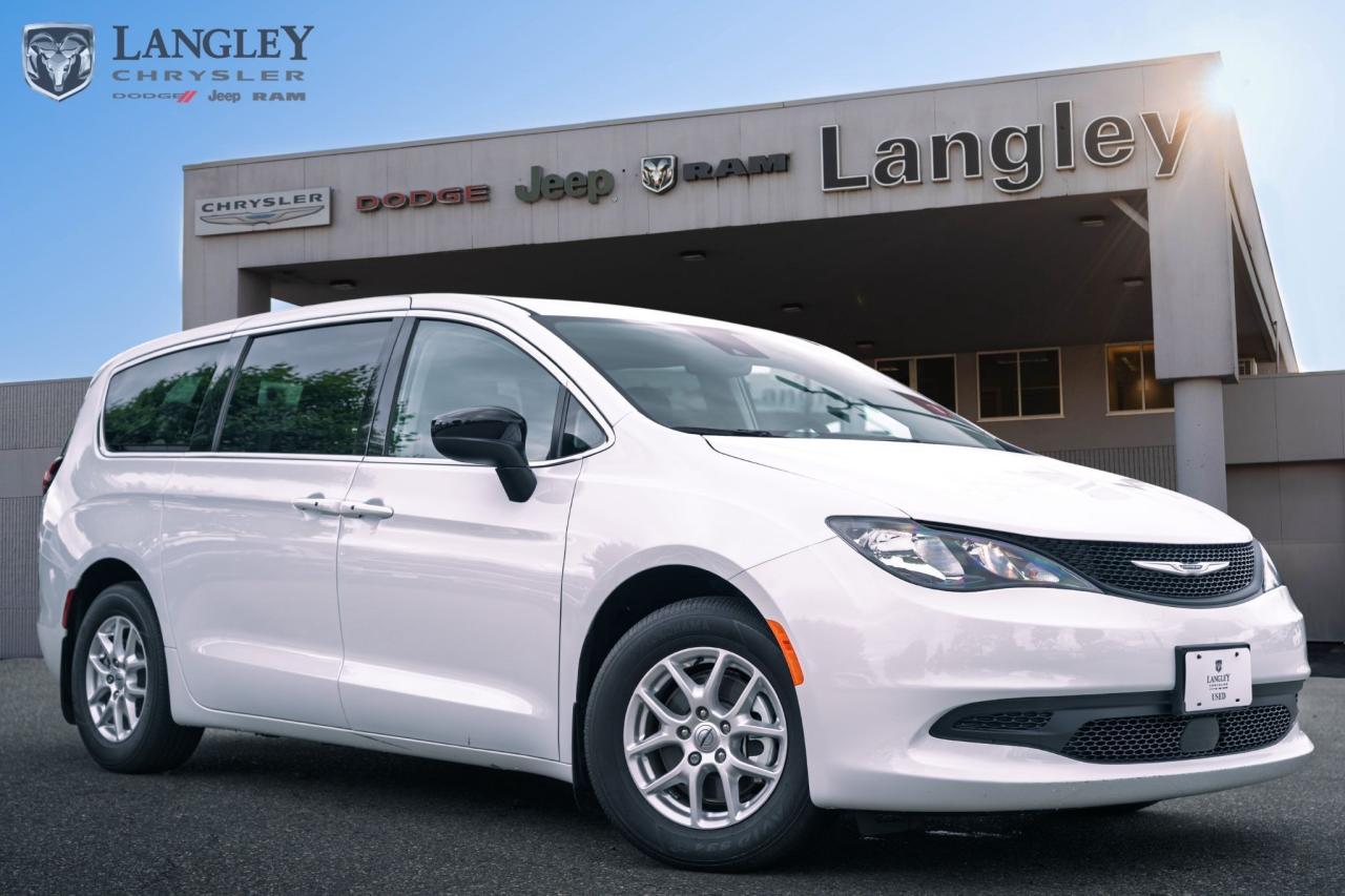 New 2026 Chrysler Pacifica Select for sale in Surrey, BC