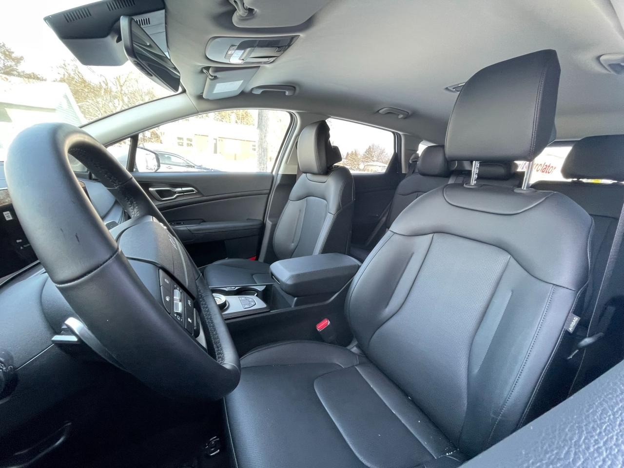 2026 Kia Sportage Hybrid EX *Used Dealer Demo* Photo