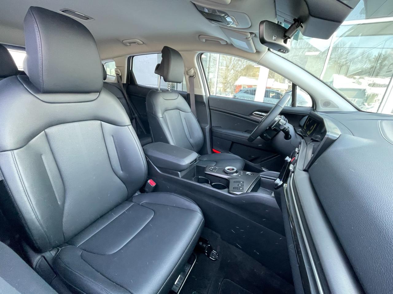 2026 Kia Sportage Hybrid EX *Used Dealer Demo* Photo