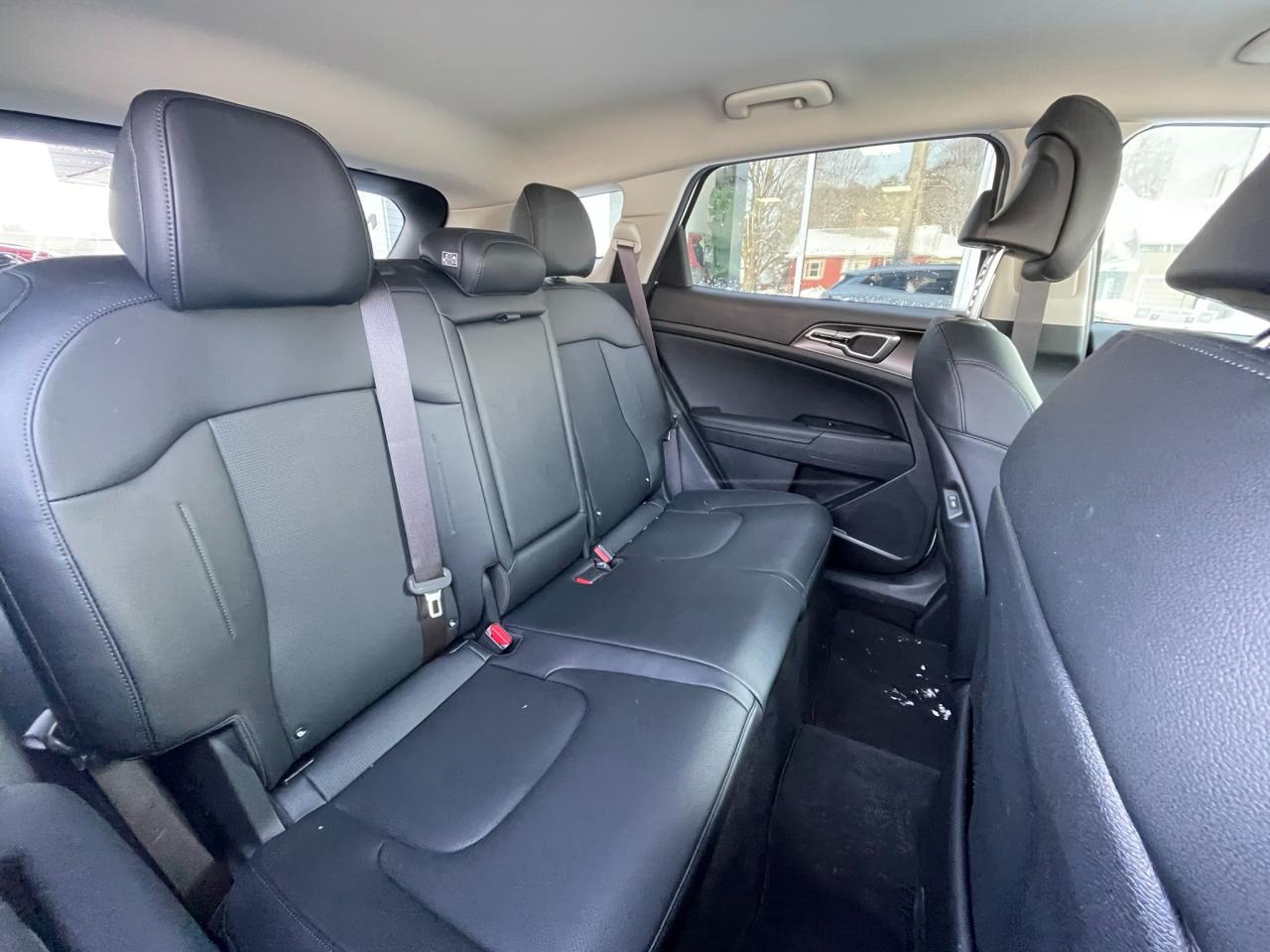 2026 Kia Sportage Hybrid EX *Used Dealer Demo* Photo