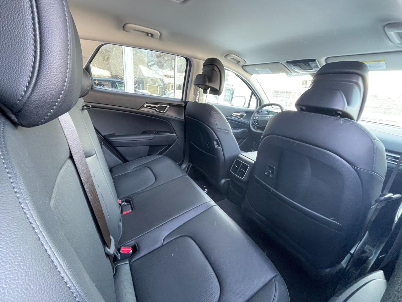 2026 Kia Sportage Hybrid EX *Used Dealer Demo* Photo