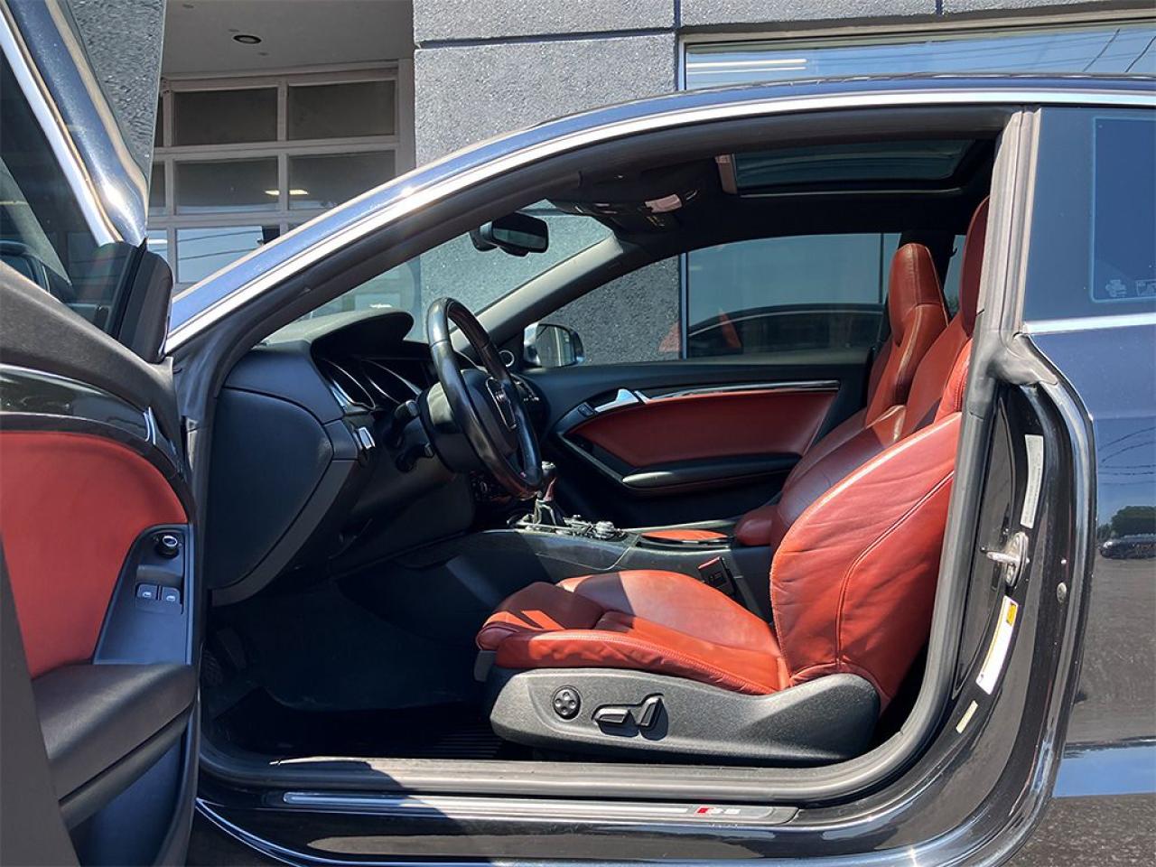 2010 Audi S5 V8|AWD|MANUAL|NAVI|REARCAM|BANG OLUFSEN - Photo #10