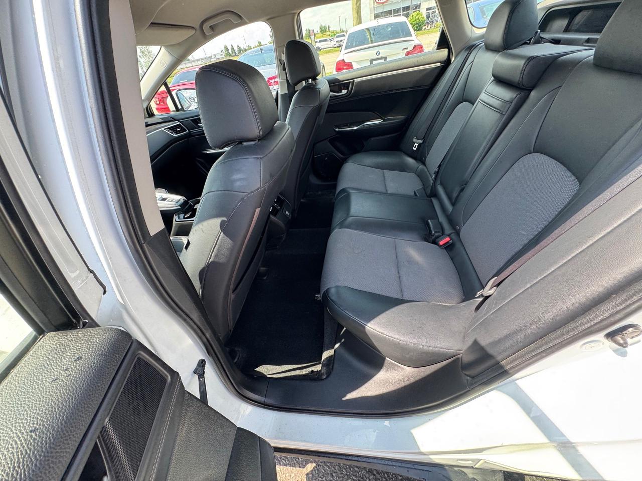 2019 Honda Clarity PLUG-IN HYBRID, LEATHER, ALLOYS, LOADED, CERTIFIED - Photo #12