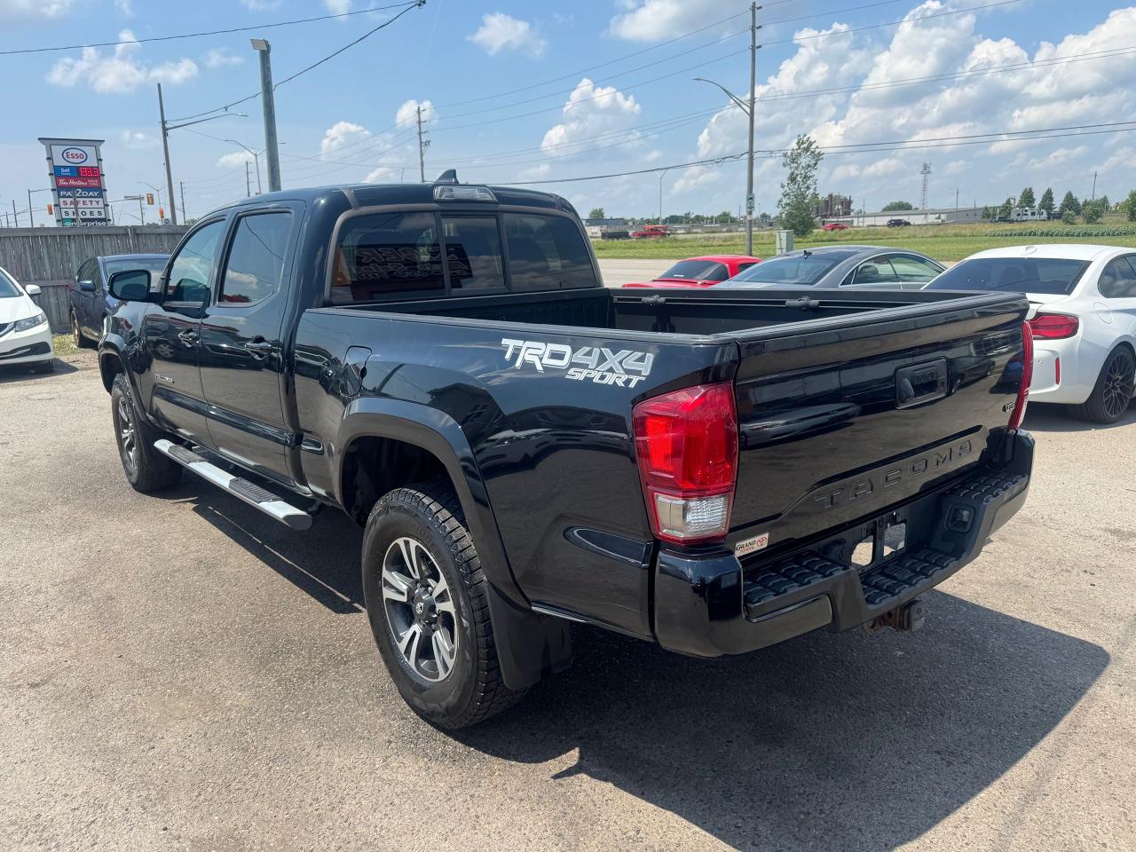 2016 Toyota Tacoma TRD SPORT 4X4, CREW, ONLY 97KMS, CERTIFIED Photo2