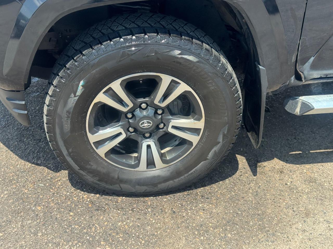 2016 Toyota Tacoma TRD SPORT 4X4, CREW, ONLY 97KMS, CERTIFIED - Photo #9