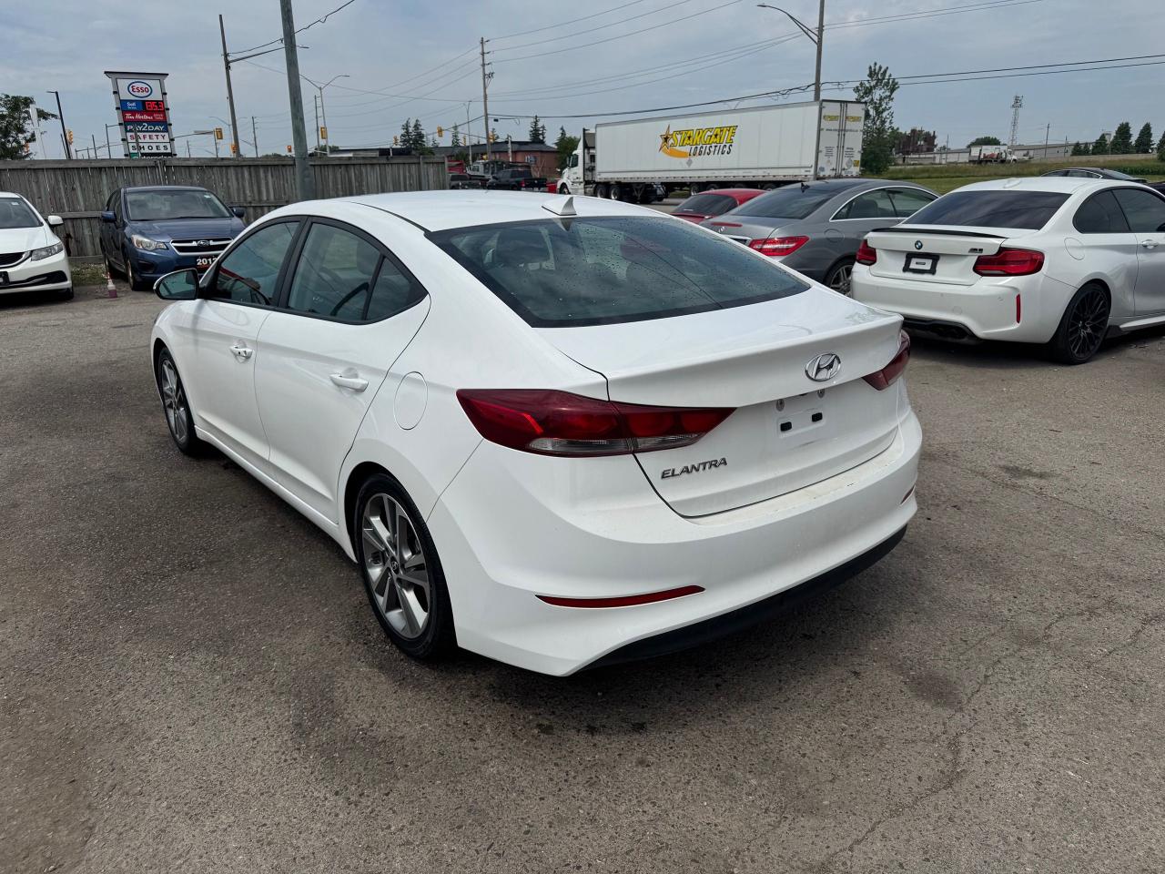 2018 Hyundai Elantra GLS, LEATHER, ROOF, WHEELS, CAM, ONLY 172KMS, CERT - Photo #3