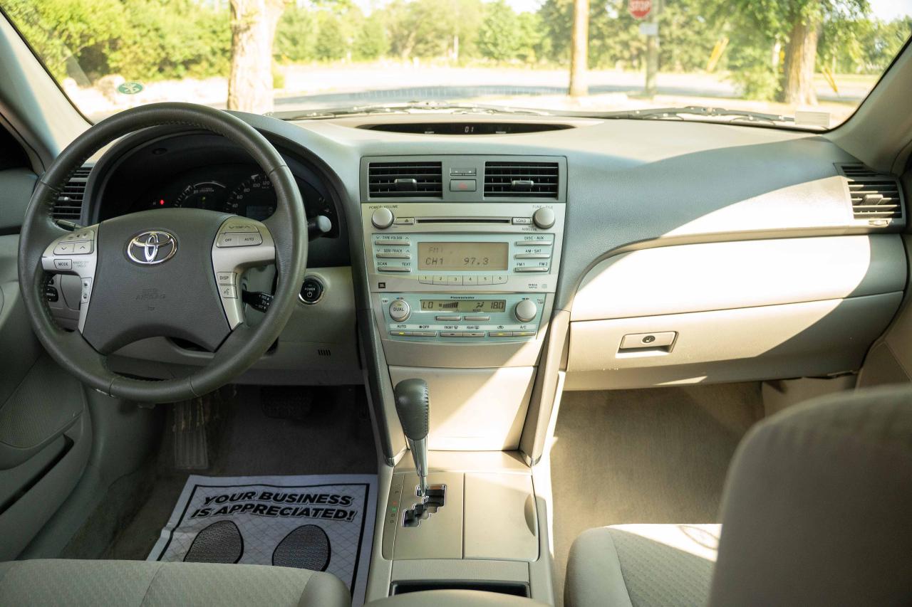 2008 Toyota Camry HYBRID Base - Photo #35