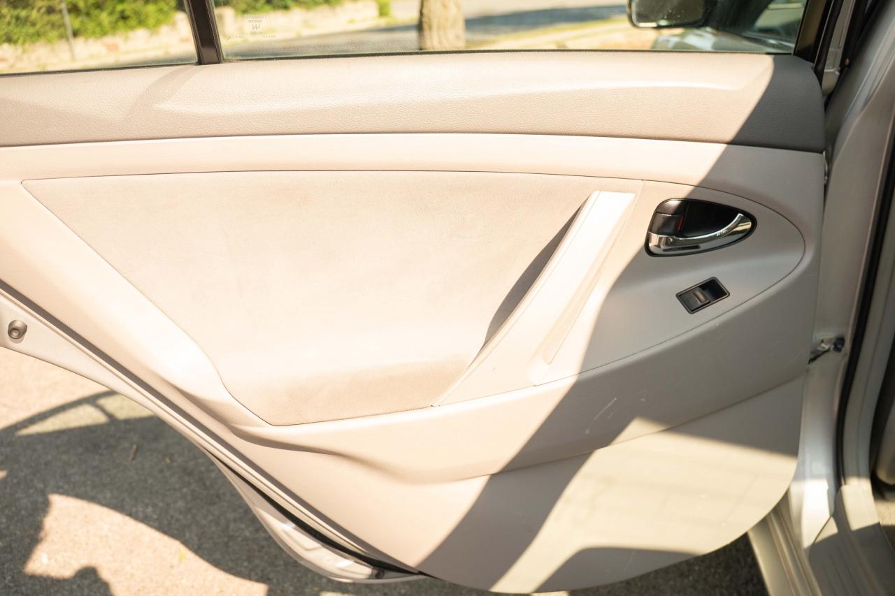 2008 Toyota Camry HYBRID Base - Photo #37
