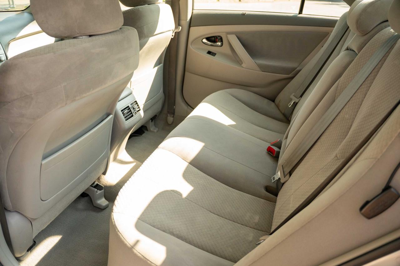 2008 Toyota Camry HYBRID Base - Photo #38
