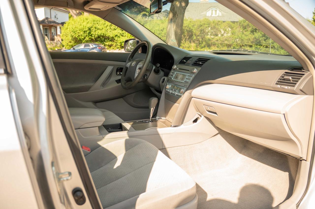 2008 Toyota Camry HYBRID Base - Photo #43