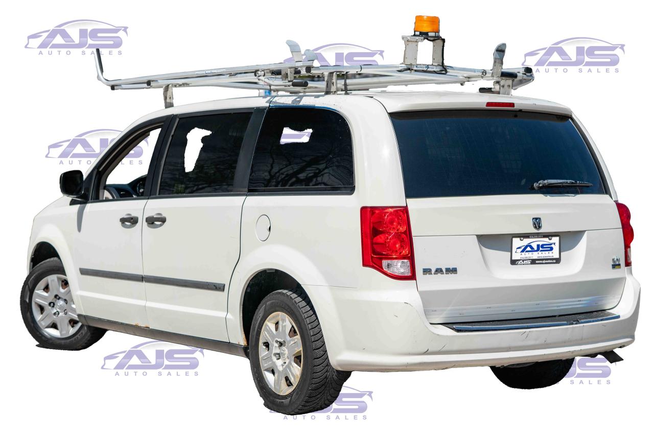 2010 Dodge Grand Caravan C/V - Photo #4