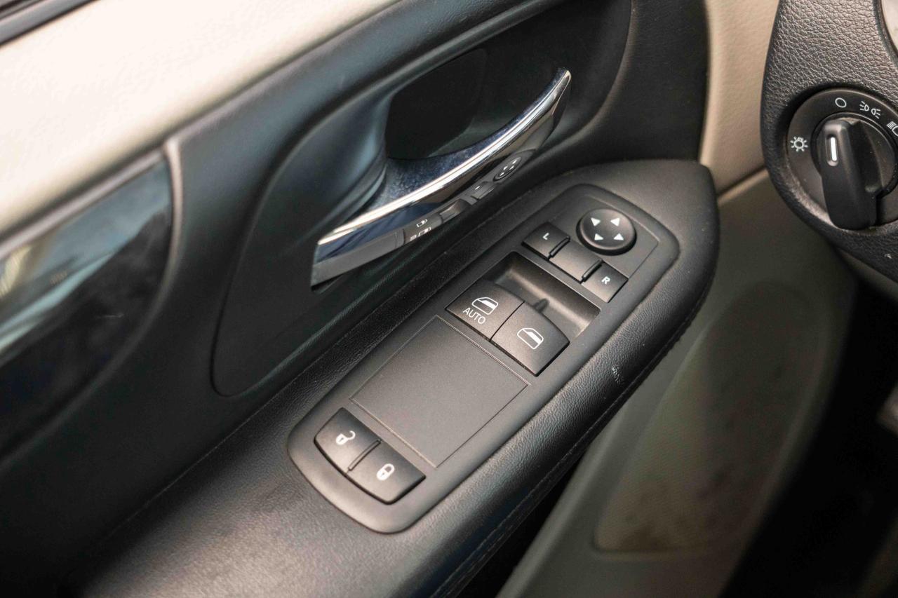 2010 Dodge Grand Caravan C/V - Photo #15
