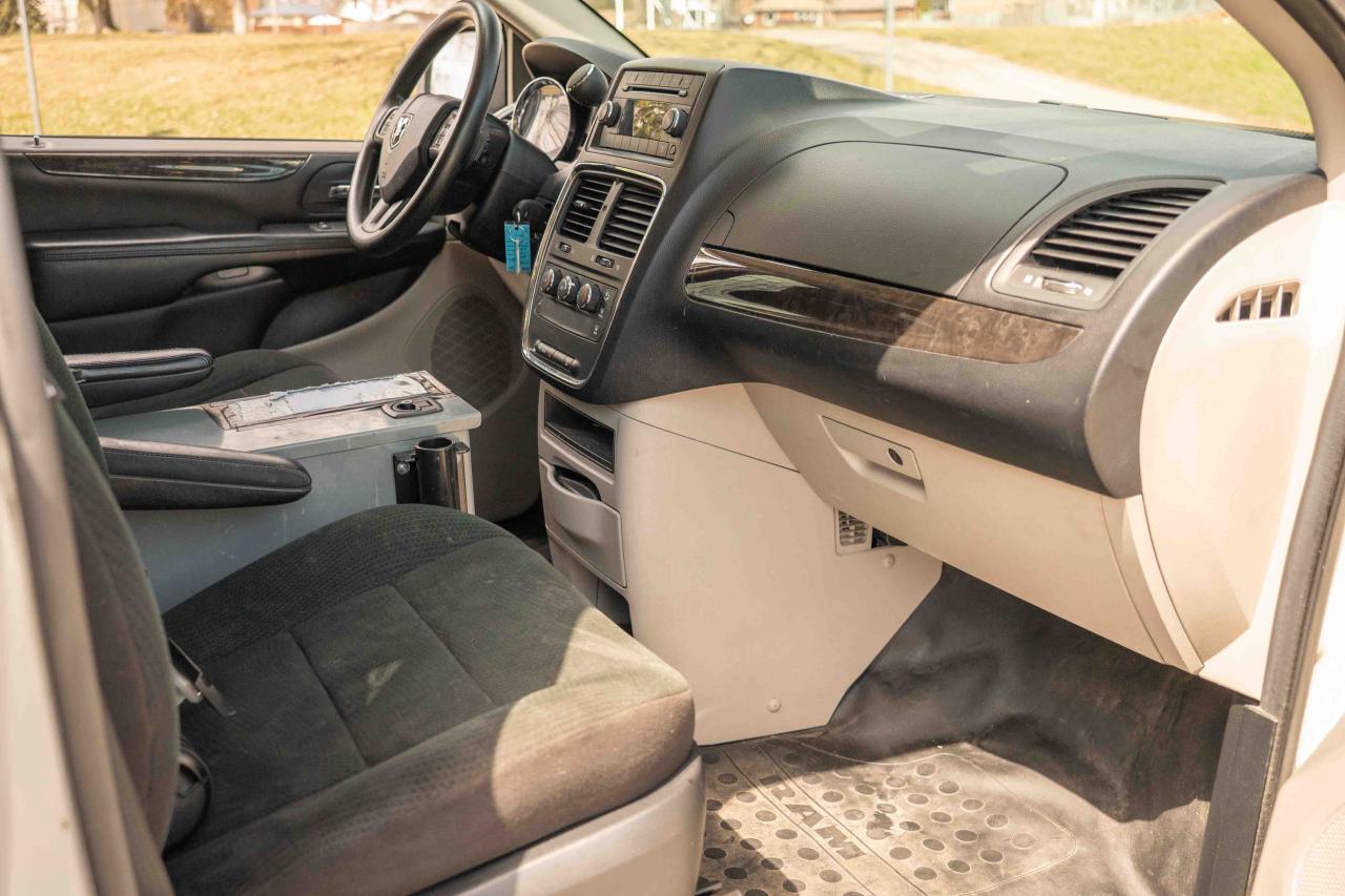 2010 Dodge Grand Caravan C/V - Photo #34