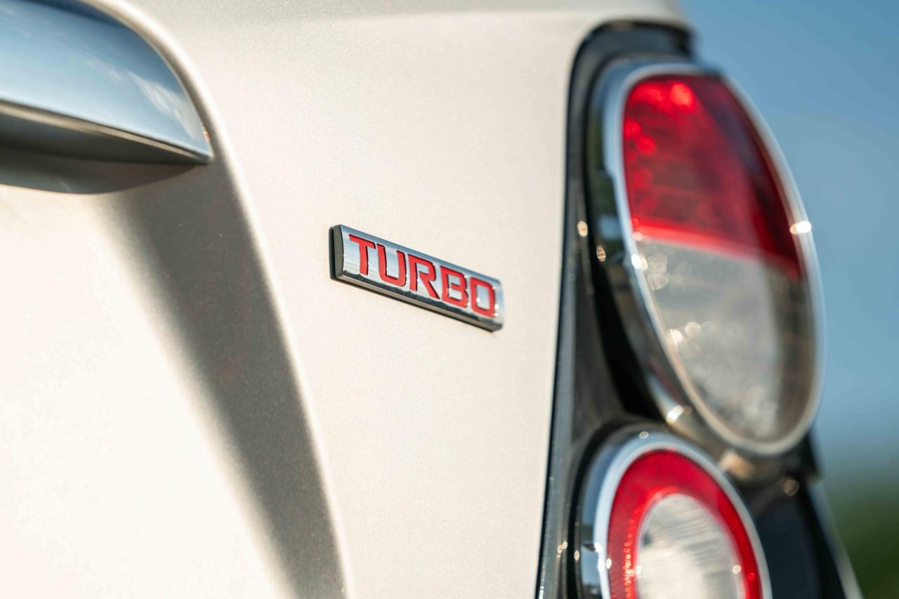 2015 Chevrolet Sonic RS TURBO - Photo #24