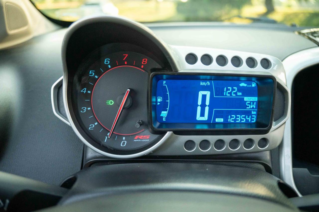 2015 Chevrolet Sonic RS TURBO - Photo #38