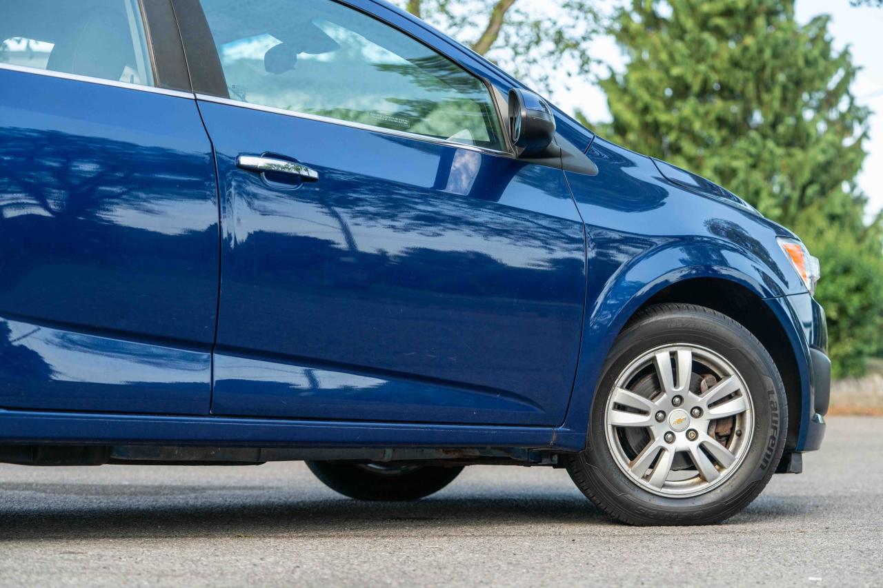 2012 Chevrolet Sonic LT - Photo #11