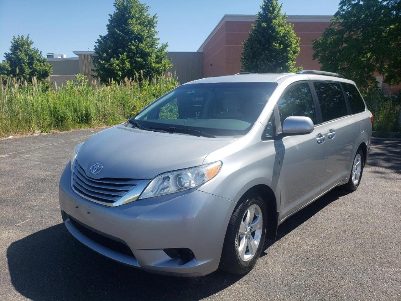 Used 2015 Toyota Sienna 5DR LE 8-PASS FWD for sale in Ancaster, ON