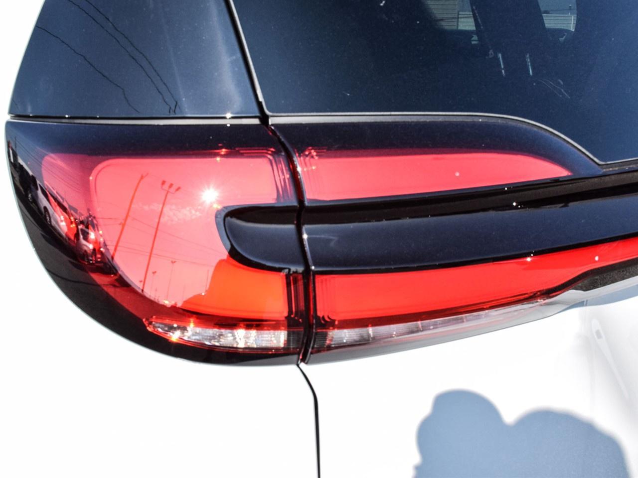 2026 Chrysler Pacifica Limited AWD Photo