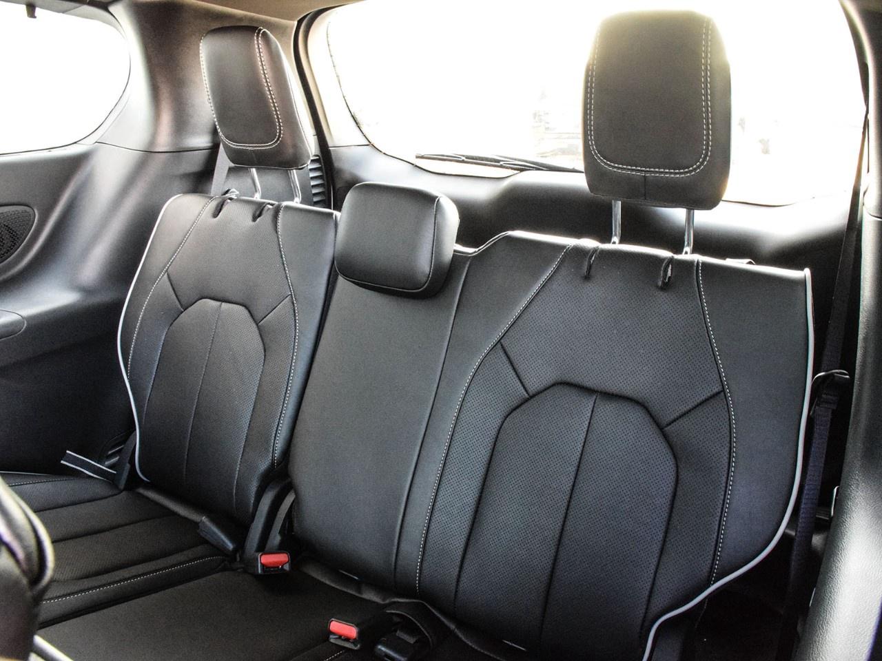 2026 Chrysler Pacifica Limited AWD Photo