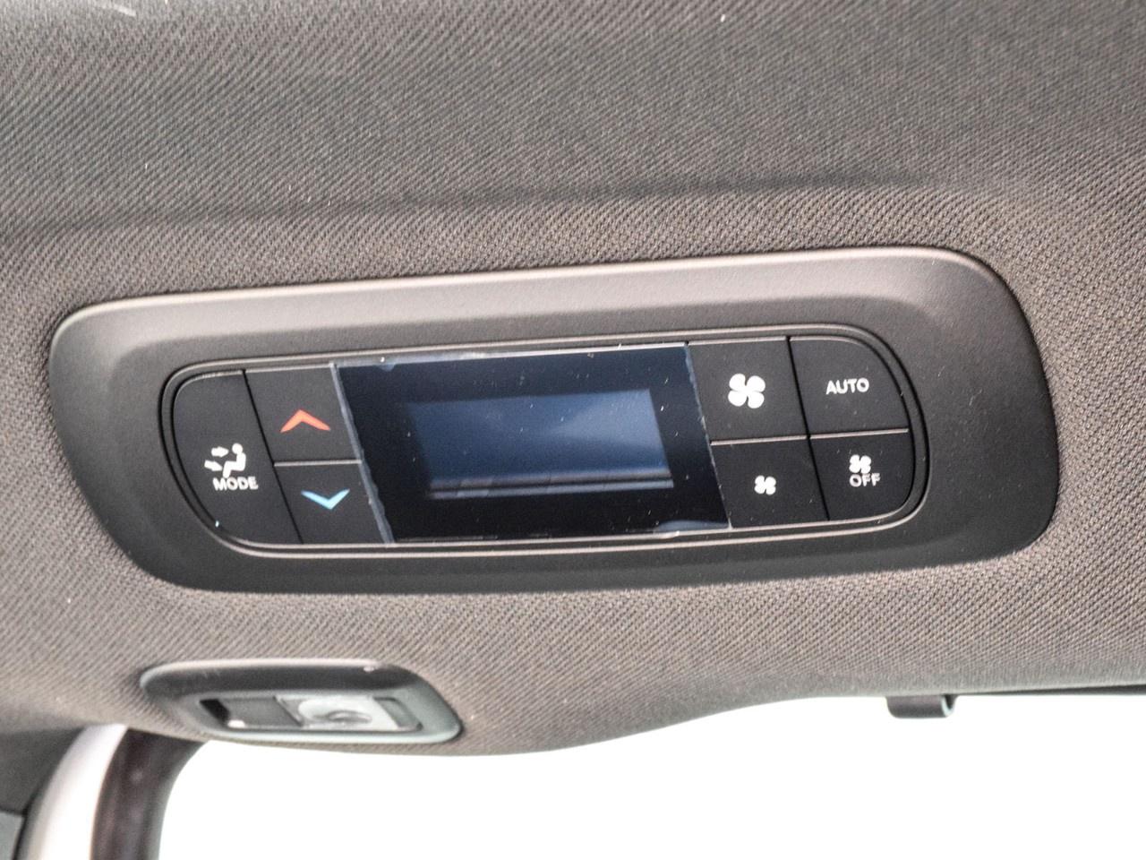 2026 Chrysler Pacifica Limited AWD Photo