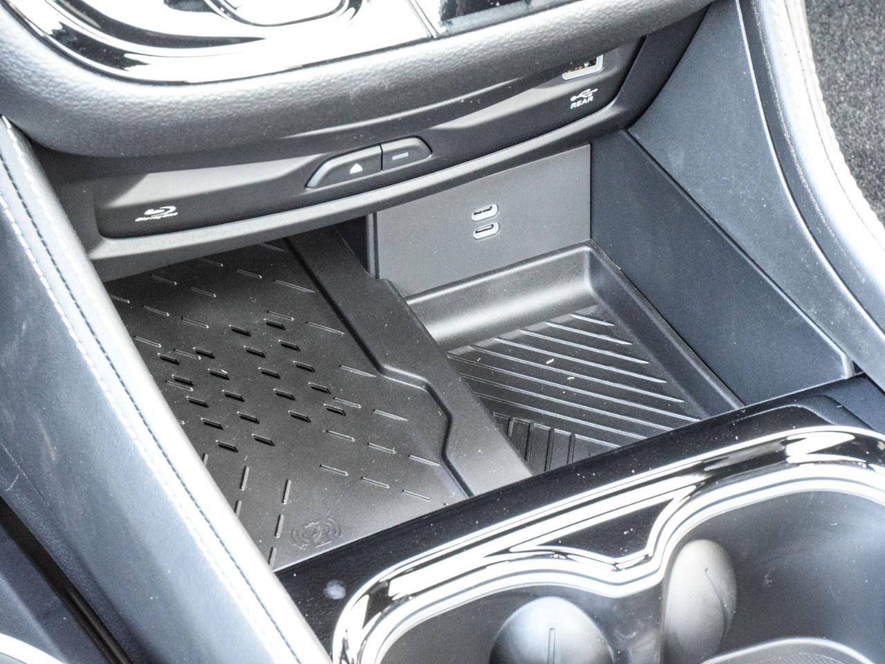 2026 Chrysler Pacifica Limited AWD Photo