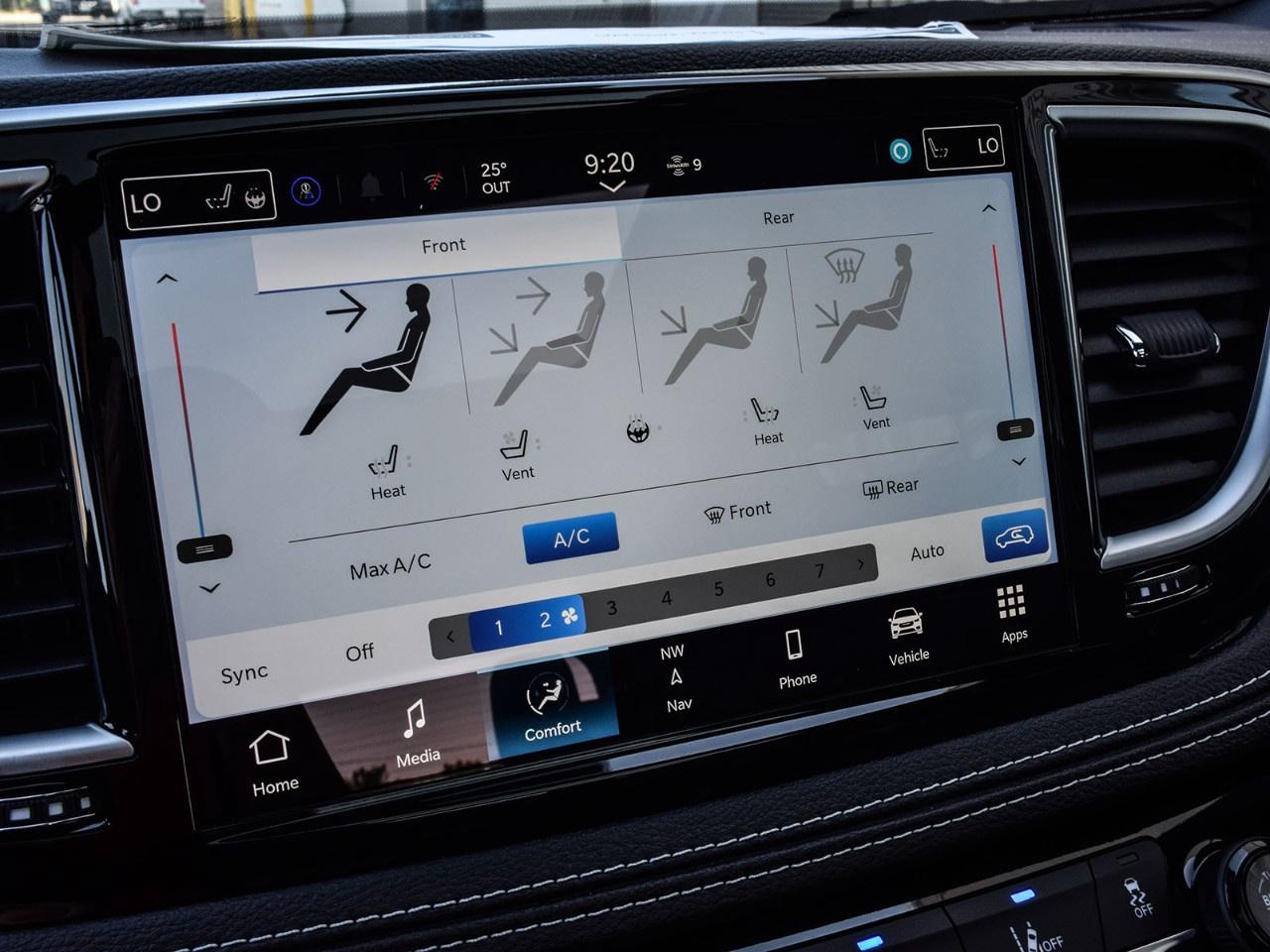 2026 Chrysler Pacifica Limited AWD Photo