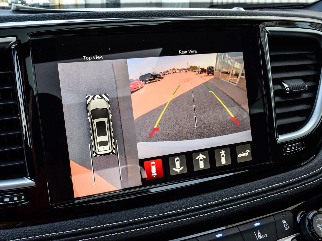 2026 Chrysler Pacifica Limited AWD Photo