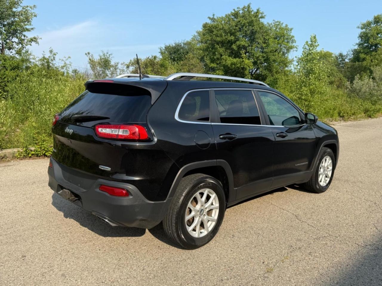 2016 Jeep Cherokee 4x4 |NORTH|V6|BIG SCREEN|NAVI|PUSH START|BACK-UP CAM|POWER TAILGATE| - Photo #6