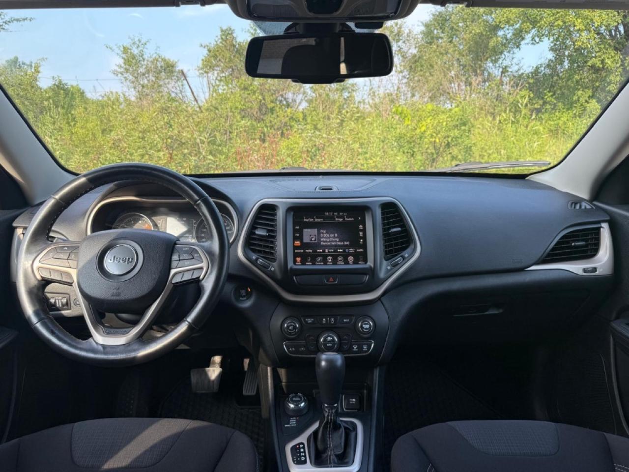 2016 Jeep Cherokee 4x4 |NORTH|V6|BIG SCREEN|NAVI|PUSH START|BACK-UP CAM|POWER TAILGATE| - Photo #12
