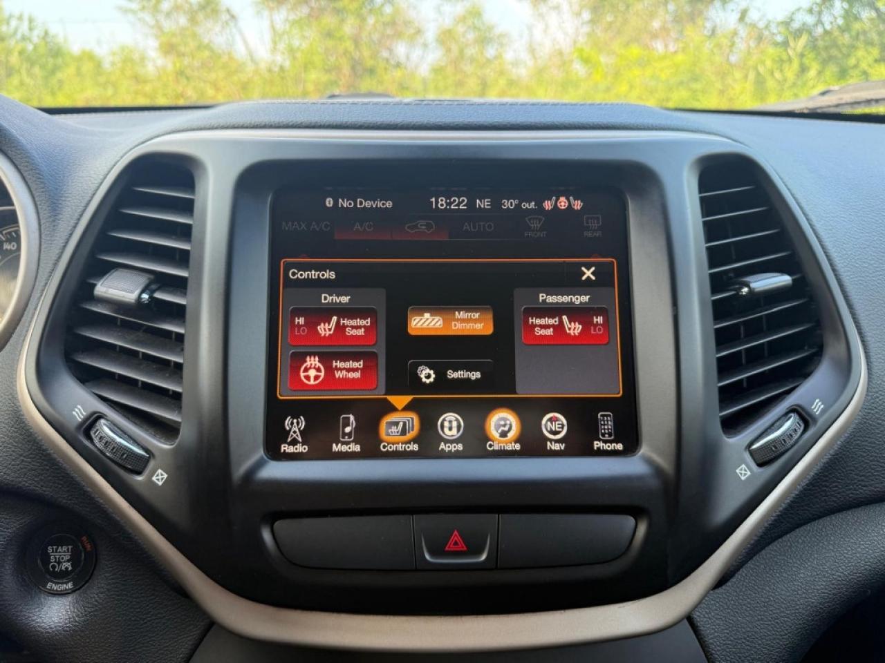 2016 Jeep Cherokee 4x4 |NORTH|V6|BIG SCREEN|NAVI|PUSH START|BACK-UP CAM|POWER TAILGATE| - Photo #13