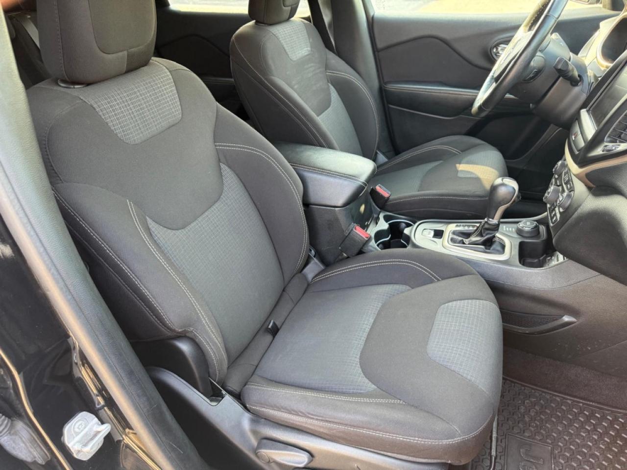 2016 Jeep Cherokee 4x4 |NORTH|V6|BIG SCREEN|NAVI|PUSH START|BACK-UP CAM|POWER TAILGATE| - Photo #20