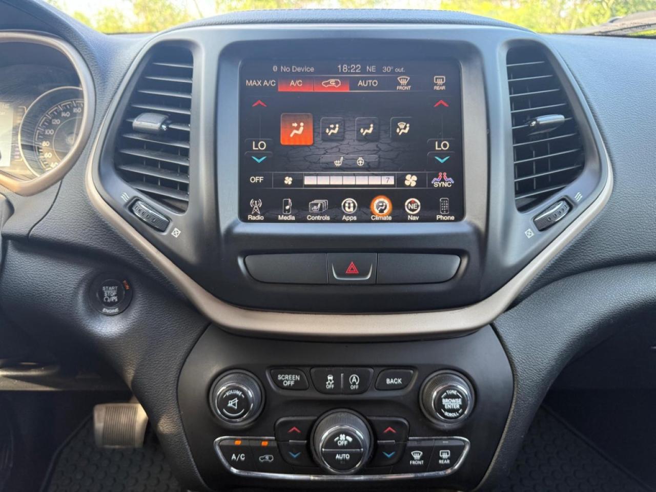 2016 Jeep Cherokee 4x4 |NORTH|V6|BIG SCREEN|NAVI|PUSH START|BACK-UP CAM|POWER TAILGATE| - Photo #28