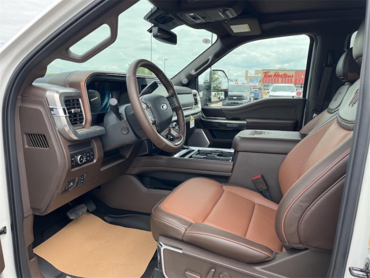 2025 Ford F-350 Super Duty King Ranch Photo5