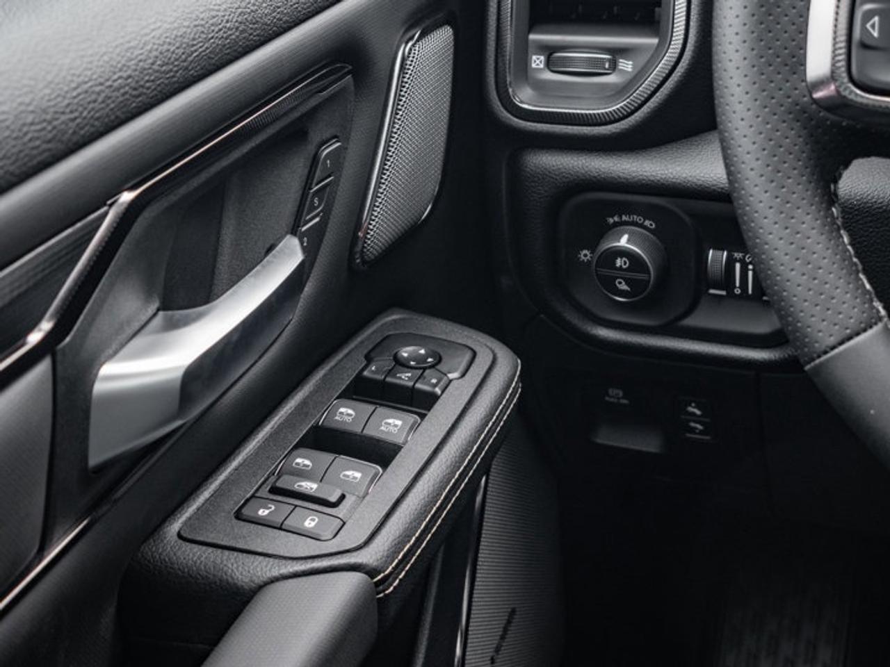 2026 RAM 1500 SPORT Photo