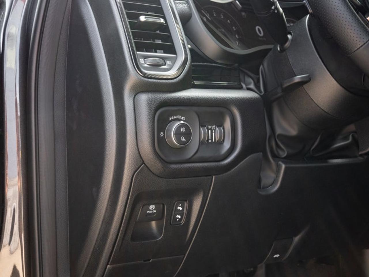 2026 RAM 1500 SPORT Photo