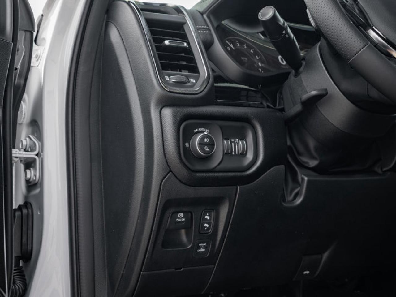 2026 RAM 1500 SPORT Photo