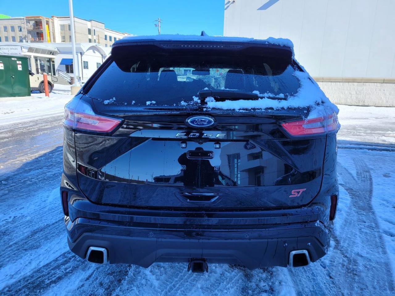 2022 Ford Edge ST Photo23